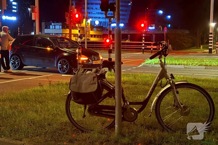 Rood licht genegeerd bij kruising