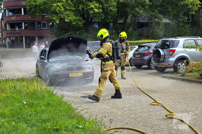 Brand in auto snel geblust