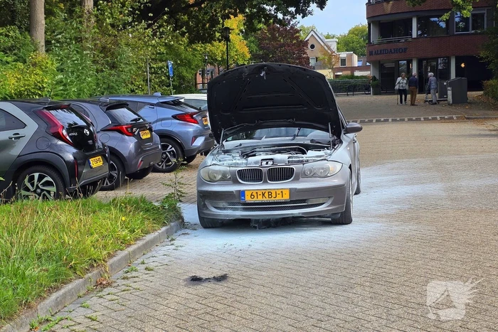 Brand in auto snel geblust