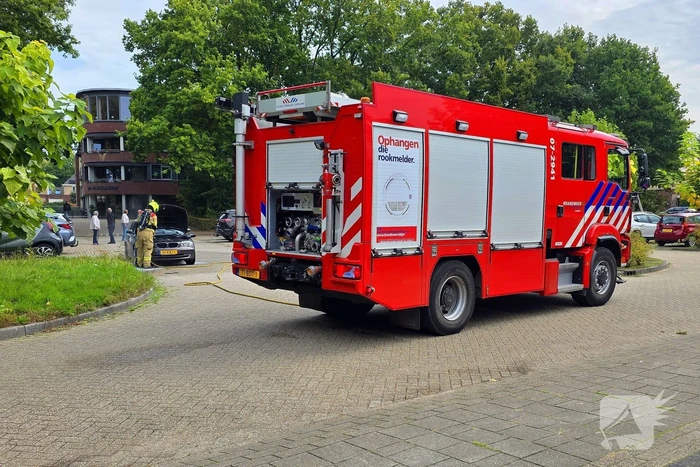 Brand in auto snel geblust