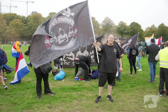 Politie en ME aanwezig bij demonstratie