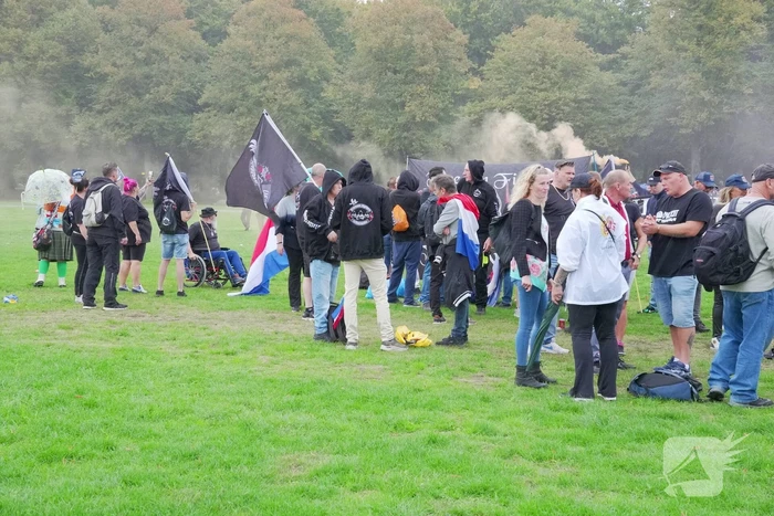 Politie en ME aanwezig bij demonstratie