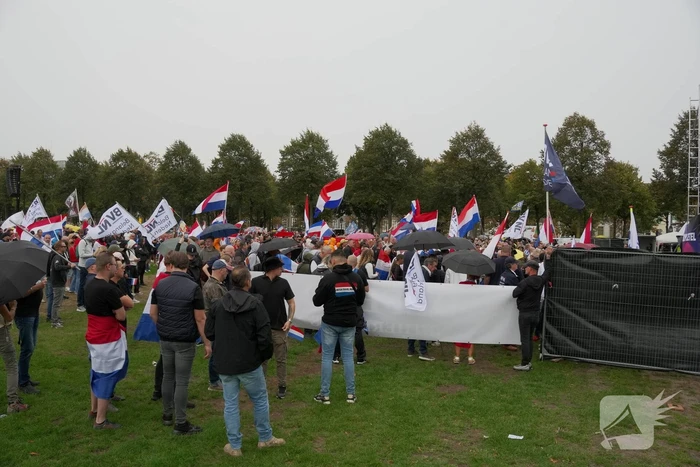 Politie en ME aanwezig bij demonstratie