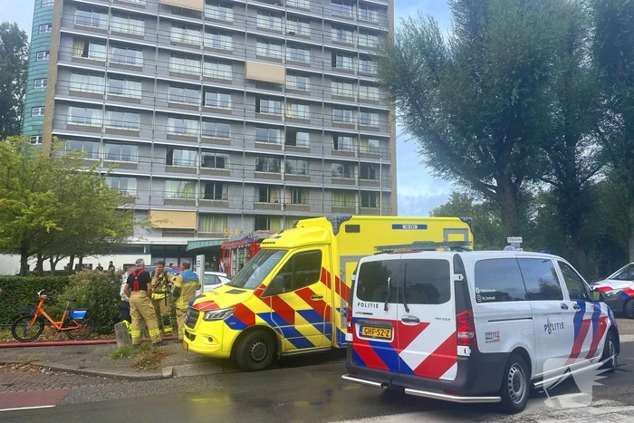 Brand op vierde etage van flatgebouw