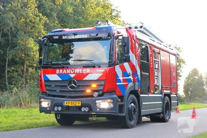 Oude vrouw gered uit sloot tijdens wandeling