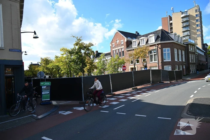 Zoektocht naar explosief in gracht