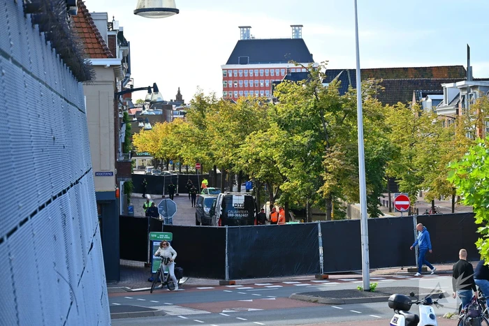 Zoektocht naar explosief in gracht