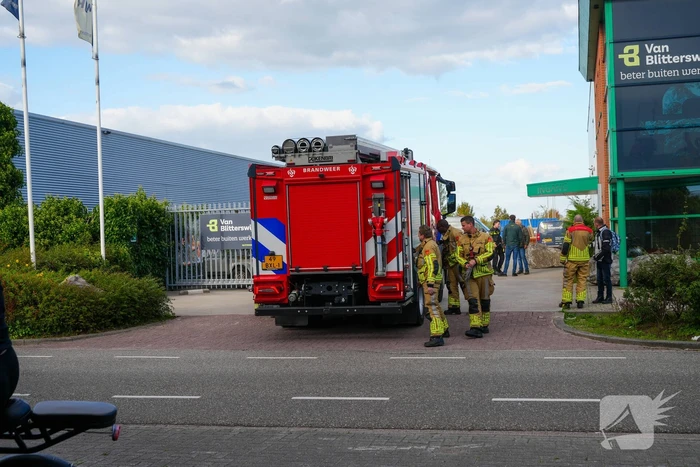 Brandweer ventileert pand nadat rookgenerator afgaat