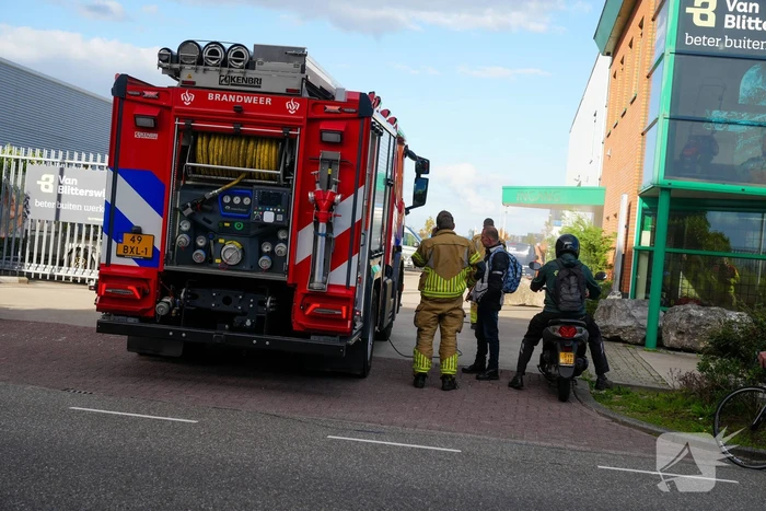 Brandweer ventileert pand nadat rookgenerator afgaat