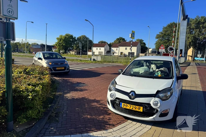 zware aanrijding op kruising