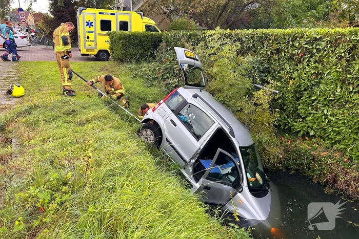 Snelle interventie na voertuig in water