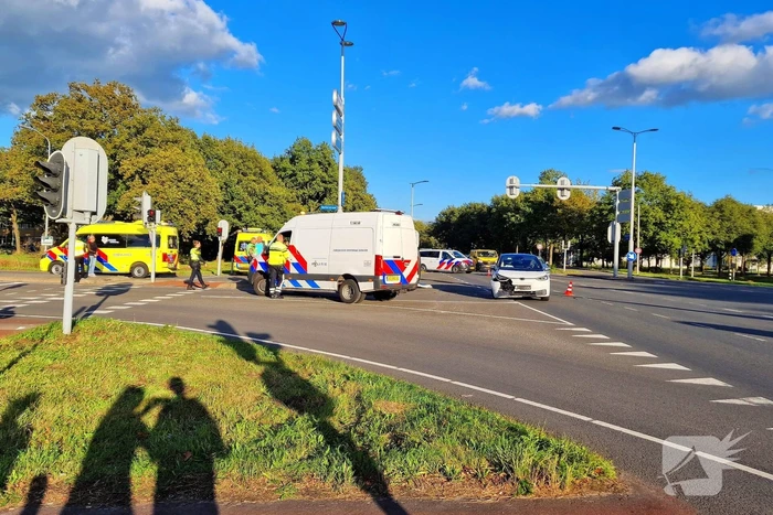 Ernstig verkeersongeval met beknelde slachtoffers