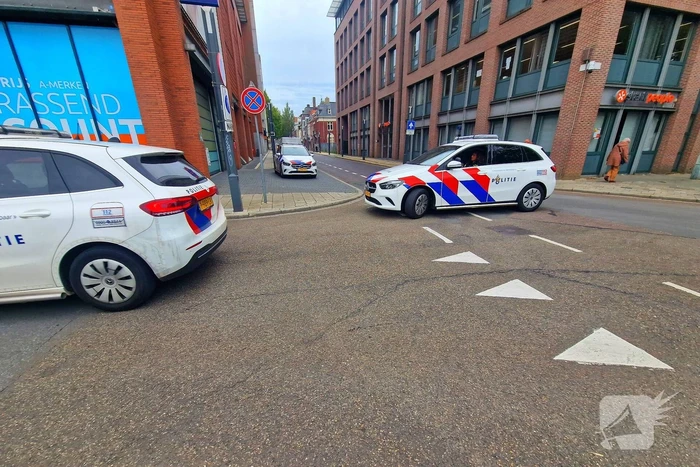 Mogelijk explosief bij UWV kantoor