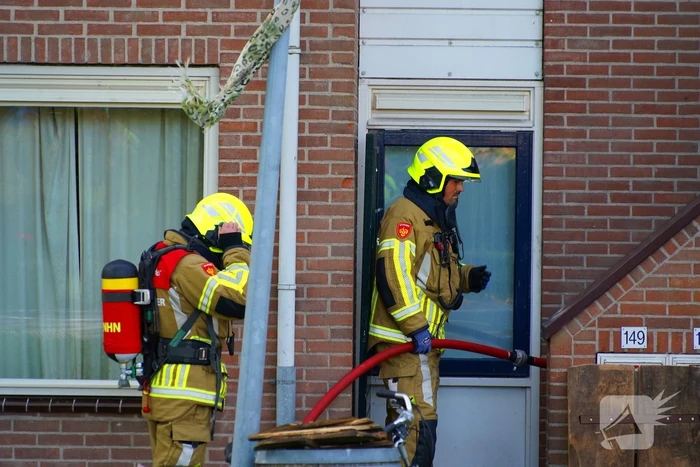 Woningbrand leidt tot ontruiming