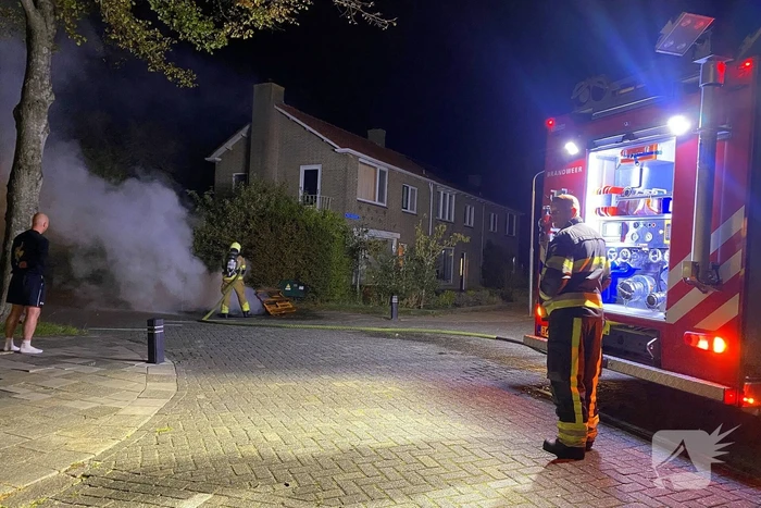 Buitenbrand door vermoedelijke brandstichting