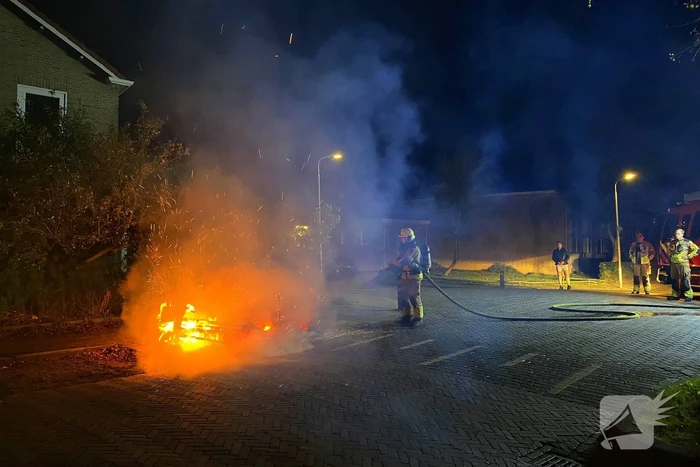 Buitenbrand door vermoedelijke brandstichting