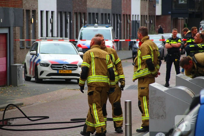 Dakbrand op flatgebouw snel geblust