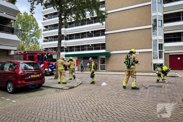Brandweer doet onderzoek naar gaslucht
