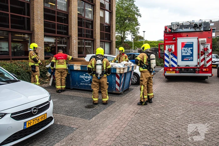Brand in bouwcontainer geblust door brandweer