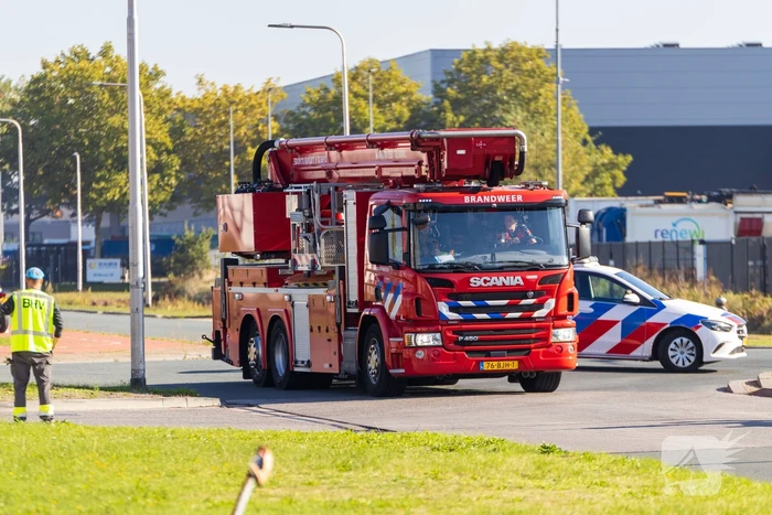 Rookontwikkeling van industriebrand in wijde omgeving te zien