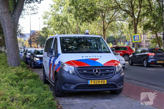 Explosie in flatwoning, grote brandweerinzet