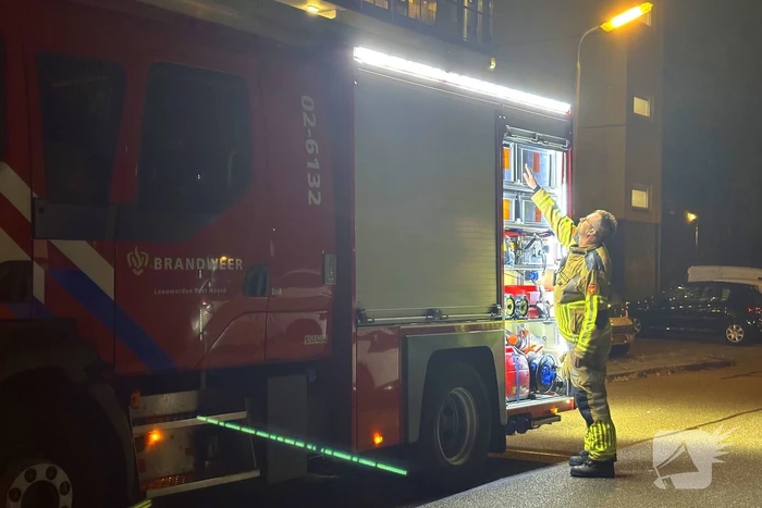 Sterke terpentine lucht in liftschachten te ruiken