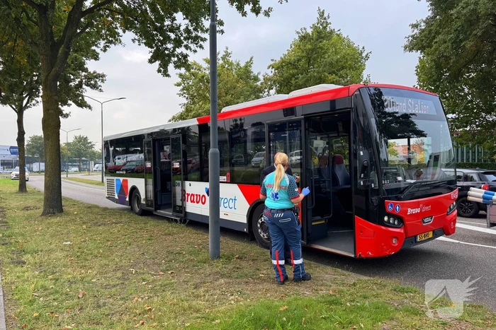 Fietser gewond na aanrijding met lijnbus