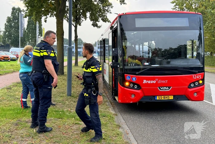 Fietser gewond na aanrijding met lijnbus