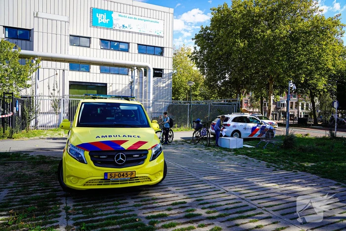 Explosieven team onderzoekt pakket