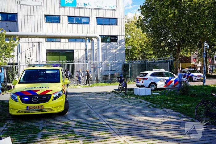 Explosieven team onderzoekt pakket