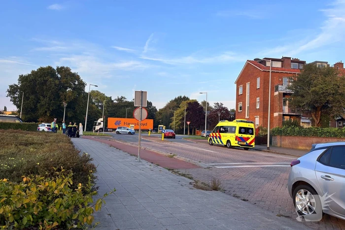 Fietser gewond bij botsing met auto
