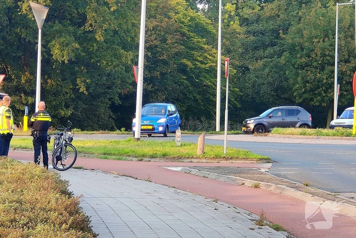Fietser gewond bij botsing met auto