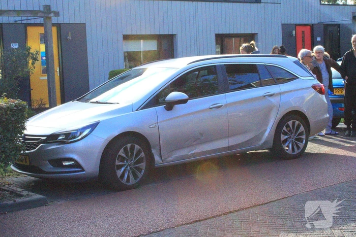 Scooterrijder gewond bij aanrijding met auto