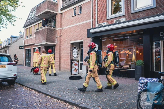 Straat afgesloten voor brandlucht