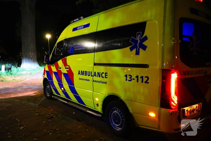 Scootmobiel bestuurder uit water gered