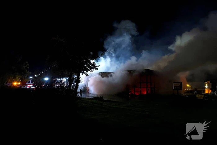 Blusrobot ingezet bij grote brand