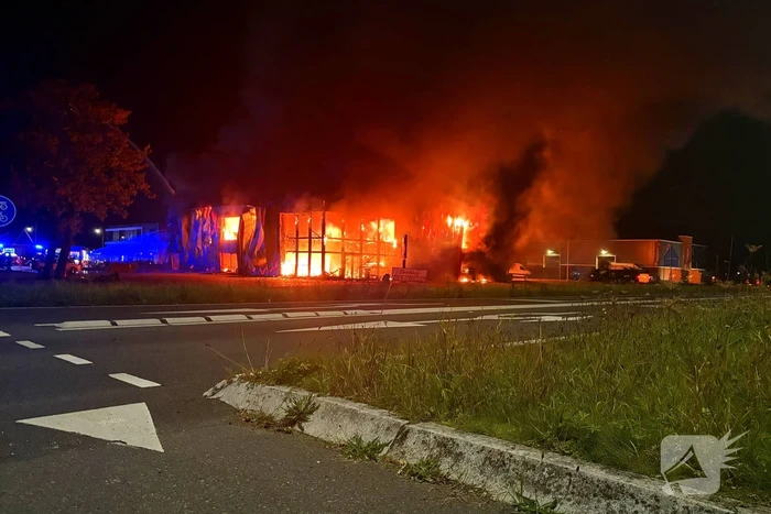 Blusrobot ingezet bij grote brand