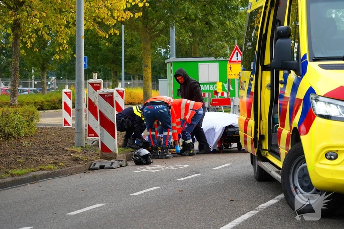 Motorrijdster gewond na val