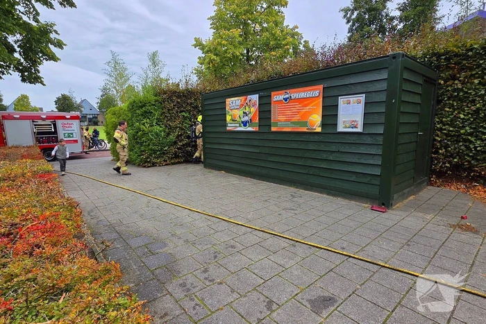 Brand in bijgebouw snel onder controle