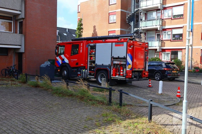 Dakrand waait los tijdens storm Amy