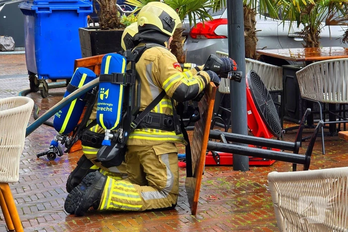 Brand op terras van restaurant geblust