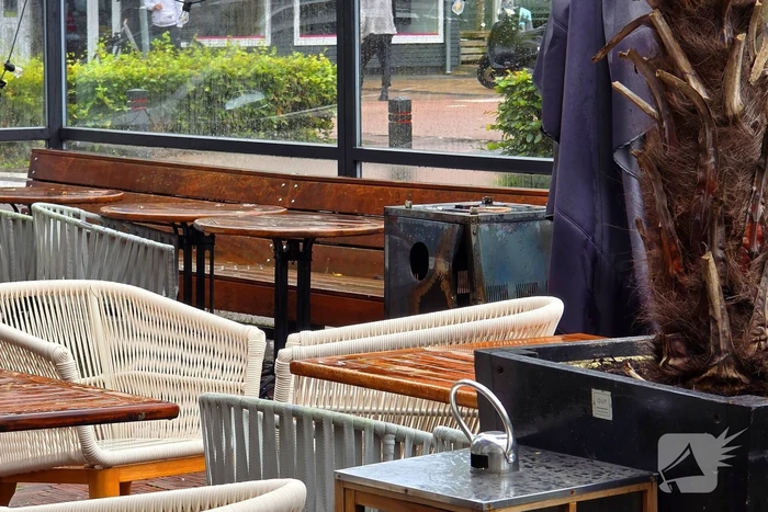 Brand op terras van restaurant geblust