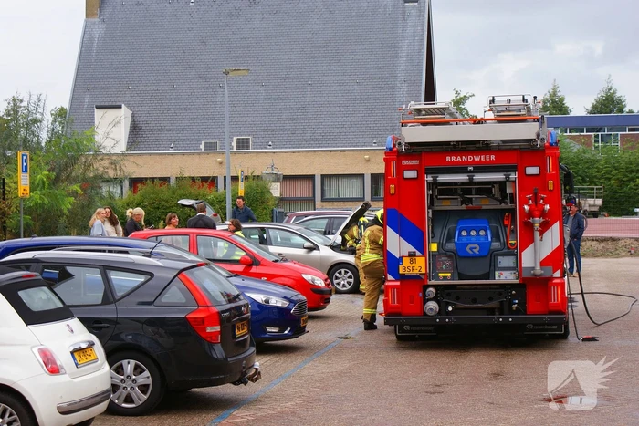 Autobrand snel onder controle