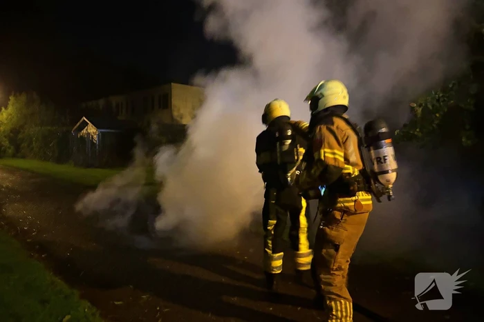 Scooterbrand in de nacht