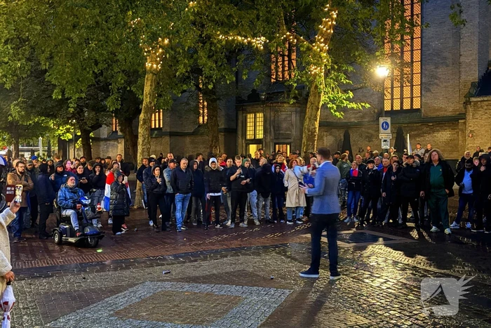 Politie aanwezig bij protest om opvangcentrum