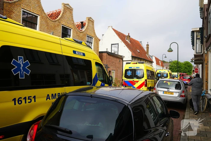 Woningbrand leidt tot grote inzet