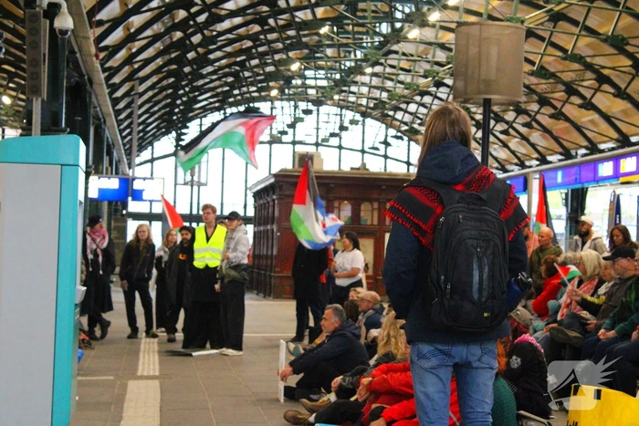 Pro-Palestijnse sit-in demonstratie op station