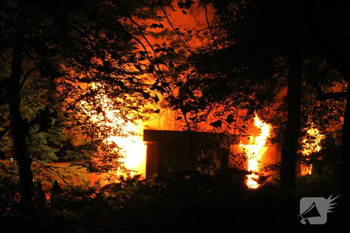 Grote inzet bij uitslaande woningbrand
