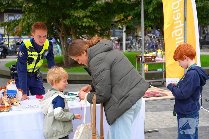 Veiligheidsmarkt trekt belangstellenden