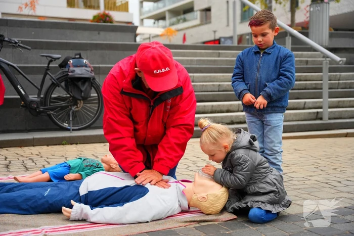 Veiligheidsmarkt trekt belangstellenden
